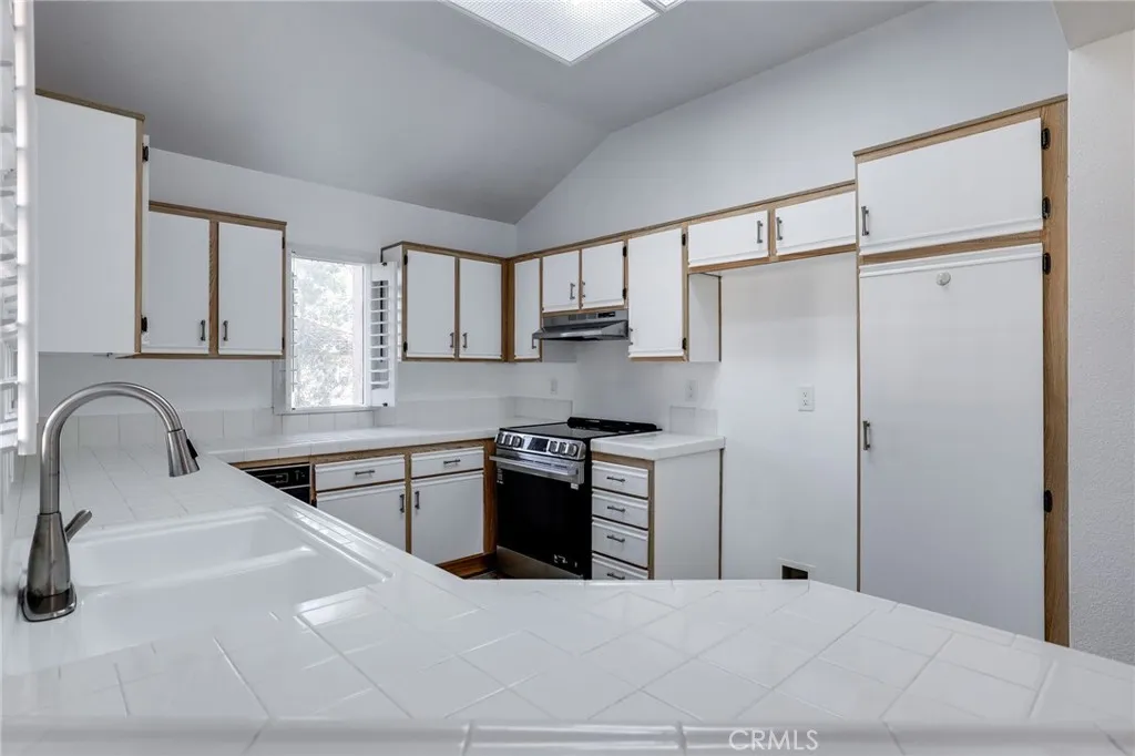 Additional image 7 of 56 Corsica Dr, Newport Beach, CA 92660