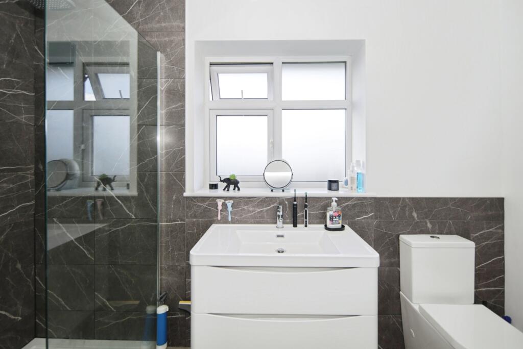 Additional image 15 of Farnworth Grove, Birmingham, West Midlands, B36