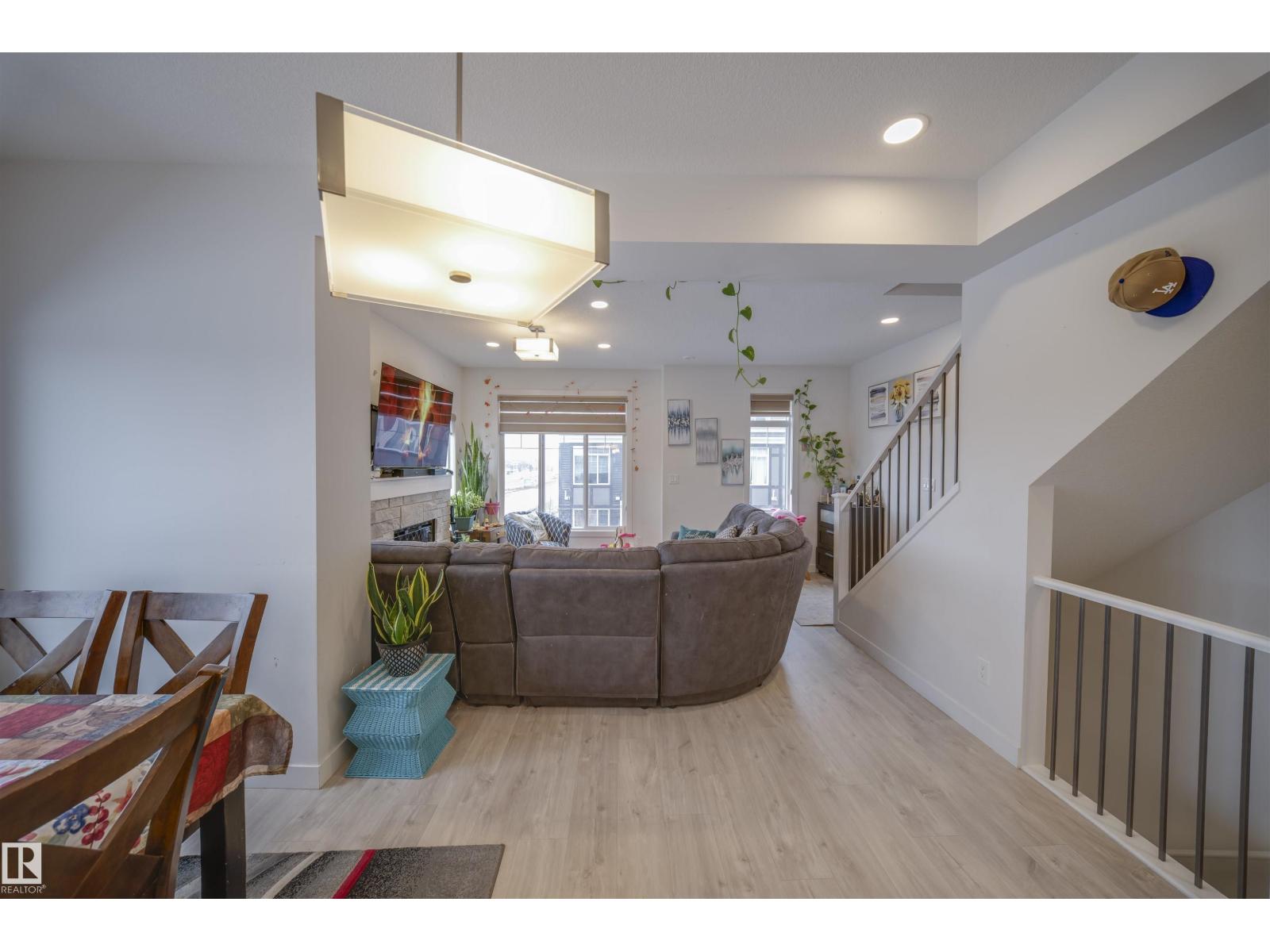 Additional image 4 of 62-2215 24 Street NW, Edmonton, AB, T6T1A6