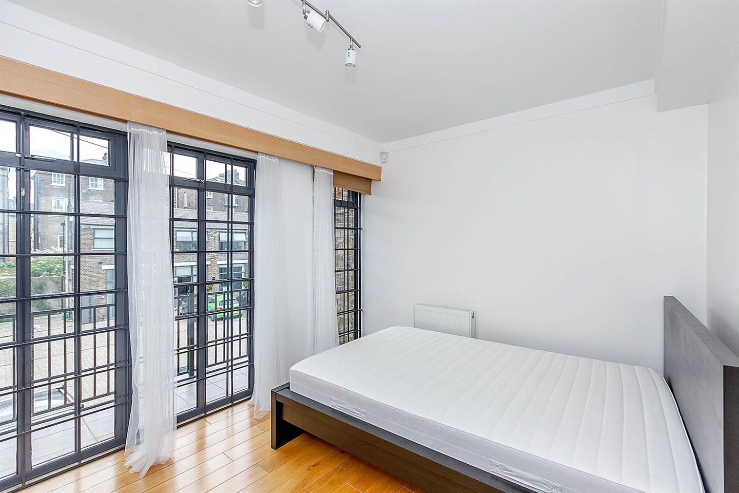 Additional image 3 of 2 Bed Flat, St Pauls Crescent, NW1, N1 7GU