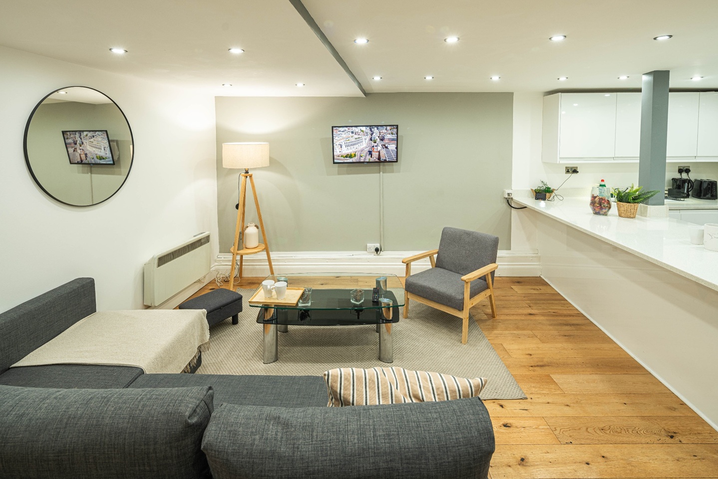 2 Bed Flat, Royal College Street, NW1, N1 7GU