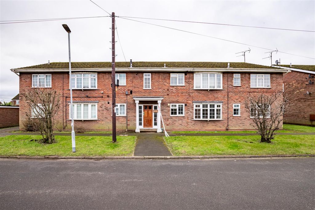1 bed flat for saleRevesby Court, Scunthorpe DN16