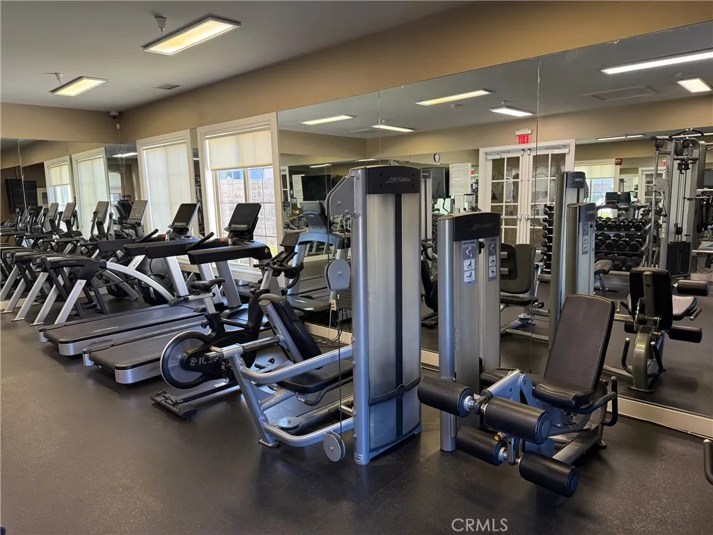 Additional image 92 of 4711 Winthrop Dr, Huntington Beach, CA 92649