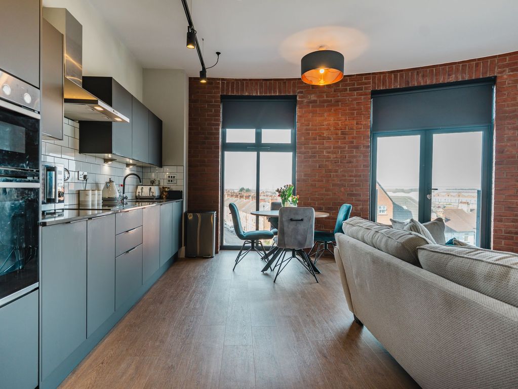 2 bed flat for saleFalcon Street, Waterside Village Falcon Street LE11