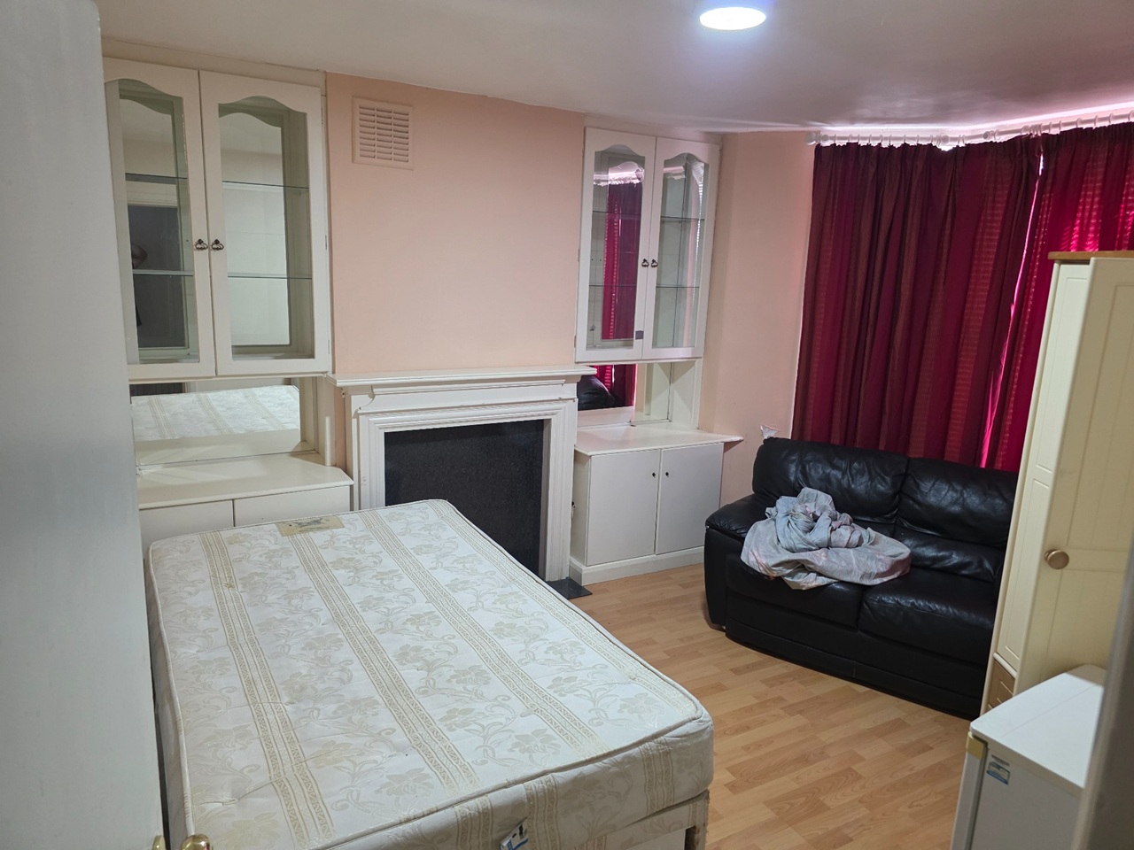 Room in a Shared Flat, Madron St, SE17, N1 7GU