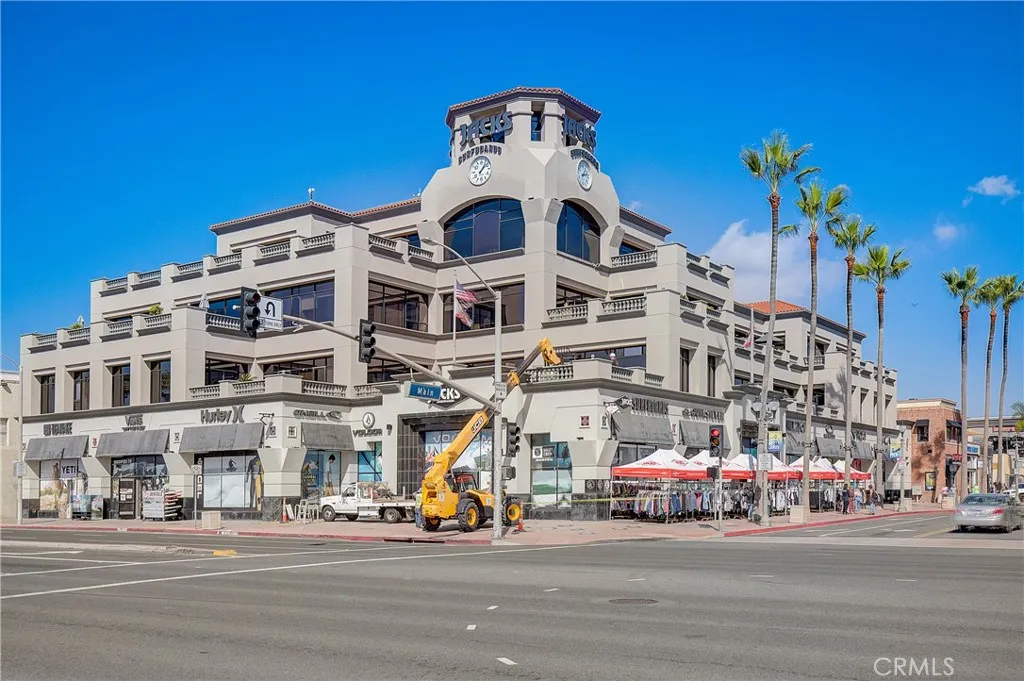 Additional image 71 of 16562 Regina Cir Unit 4, Huntington Beach, CA 92649