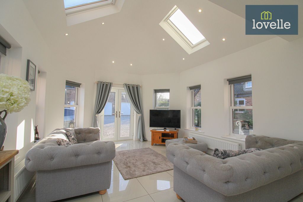 Additional image 6 of 5 bed detached house for salePost Office Lane, Ashby Cum Fenby DN37