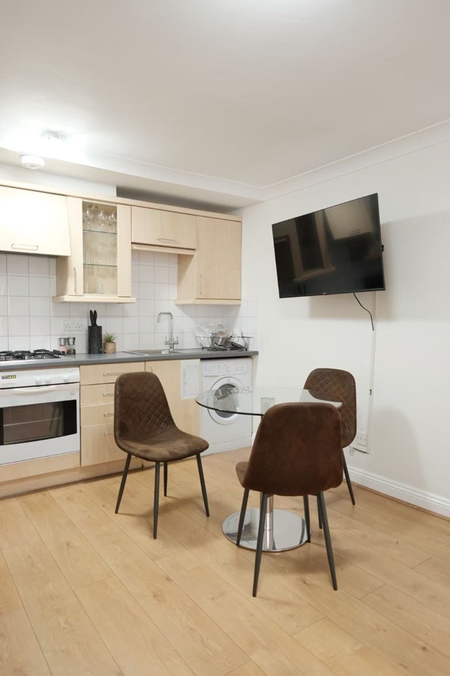 2 Bed Flat, Melcombe Street, NW1, N1 7GU