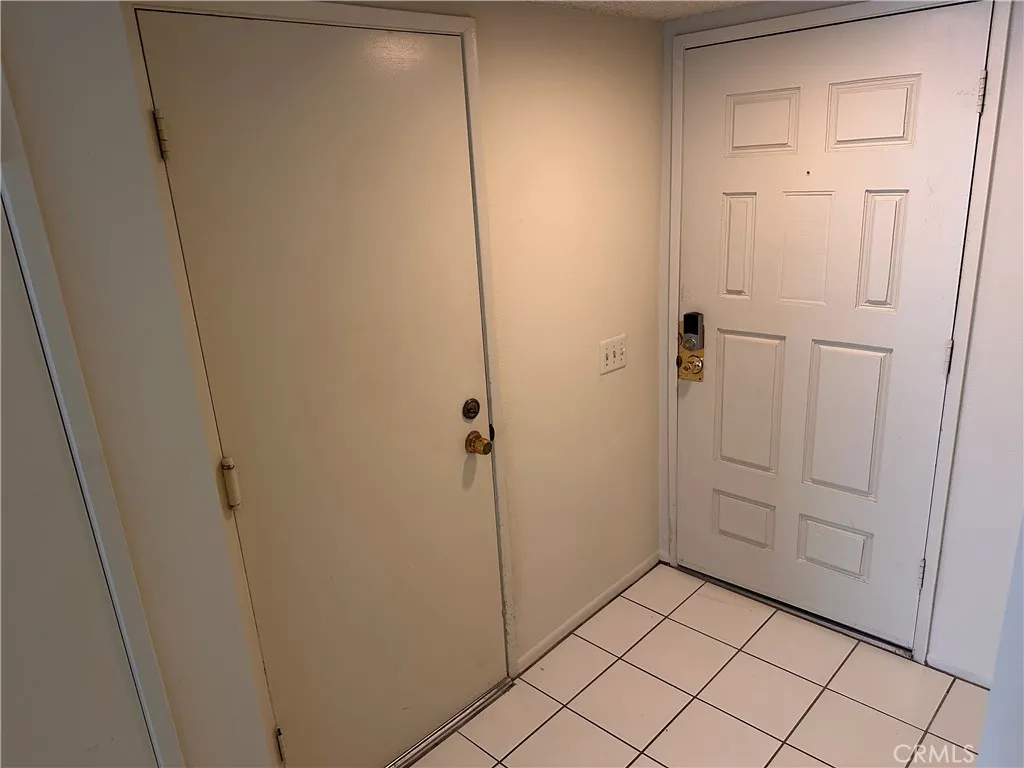 Additional image 5 of 4832 King Circle Unit D, Huntington Beach, CA 92648