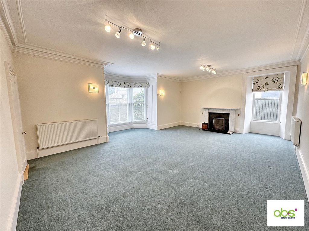 Additional image 3 of 8 bed detached house for saleGreyfriars House 8 Queen Street, Elgin IV30