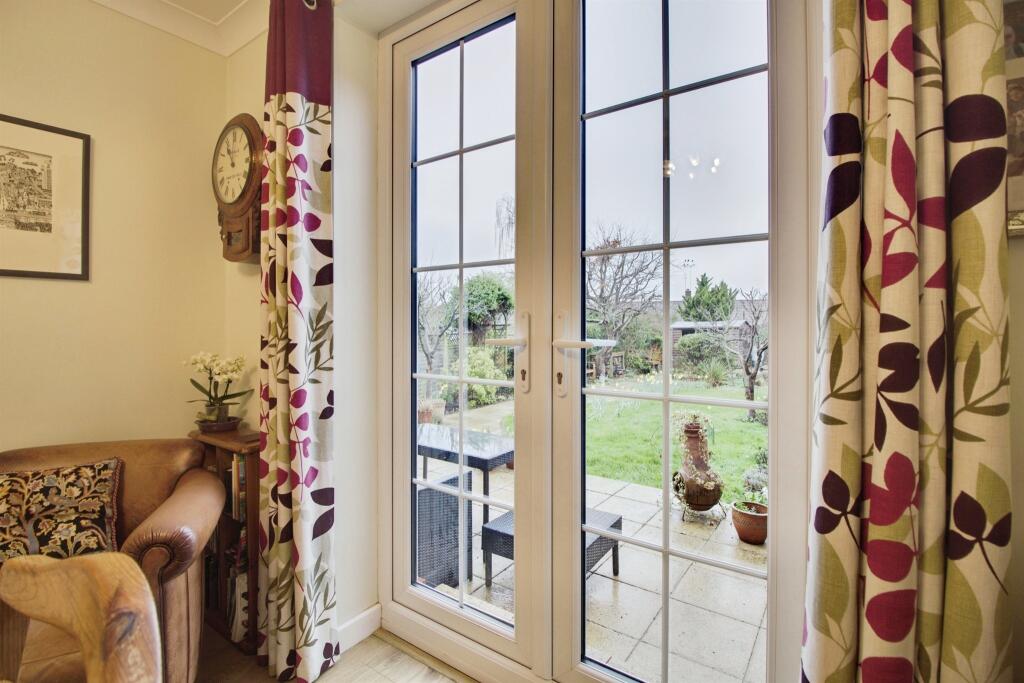 Additional image 5 of Woodhall Lane, Welwyn Garden City