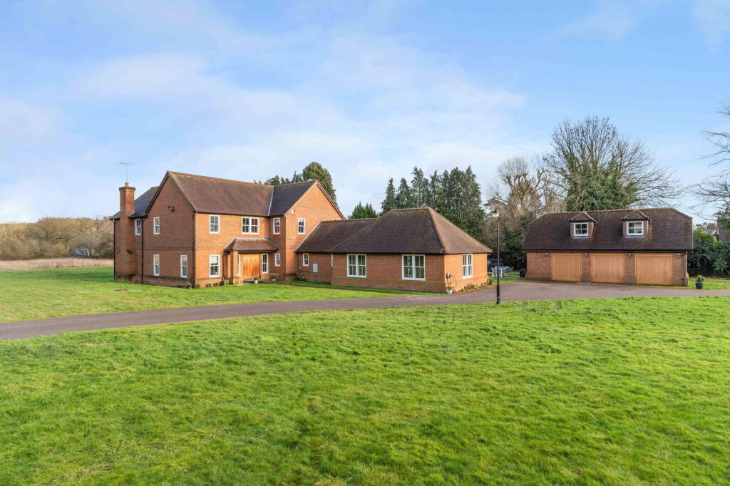 Additional image 40 of Pottersheath Road, Welwyn, AL6 9SY