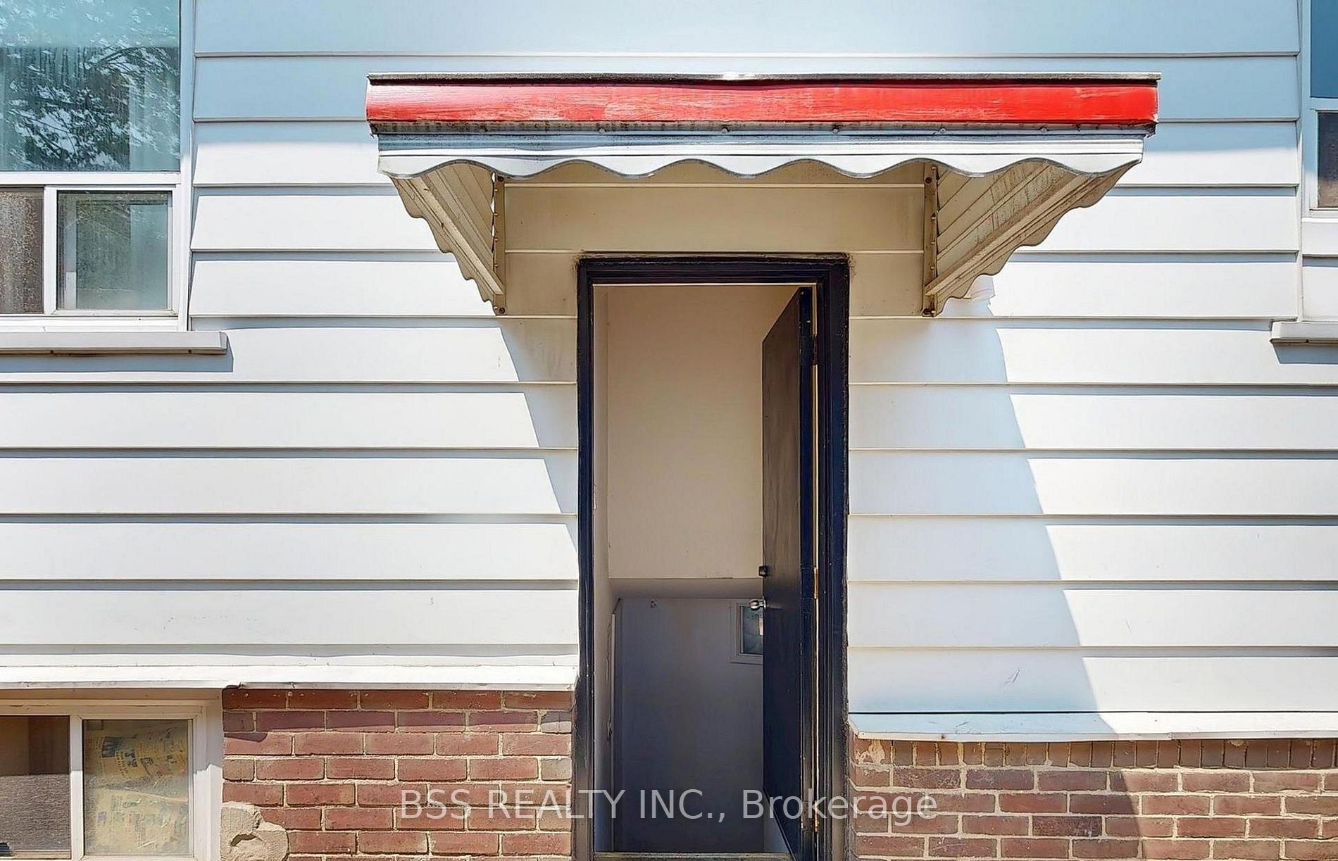 Additional image 2 of 48 St Dunstan Drive, Toronto, ON, M1L 2V5