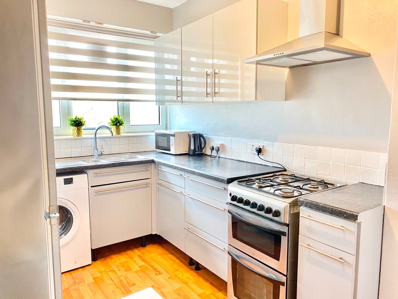 Additional image 6 of Room in a Shared Flat, Norman House, SW8, N1 7GU