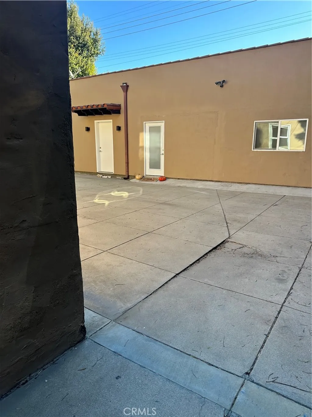 Additional image 3 of 1046 S Hudson Avenue, Los Angeles, CA 90019