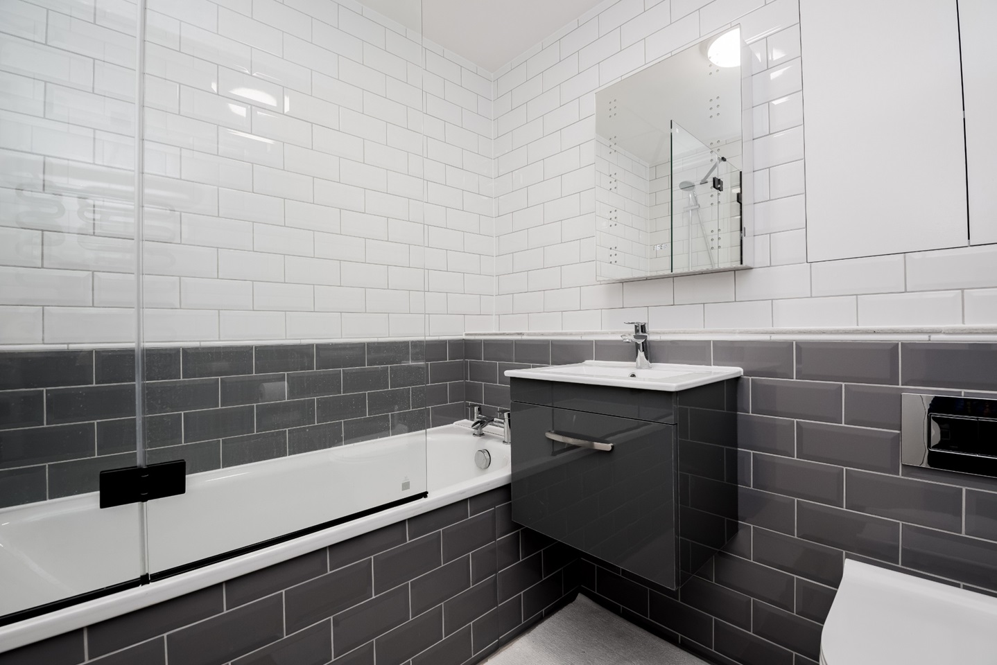 Additional image 3 of 1 Bed Flat, George Eliot House, SW1V, N1 7GU