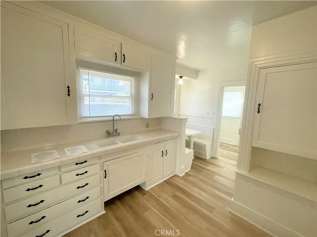 Additional image 11 of 320 W Mountain View Avenue, Glendora, CA 91741