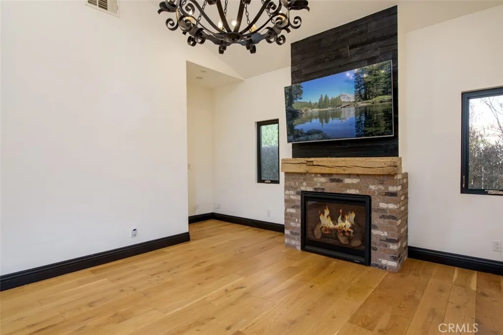 Additional image 6 of 199 N Myers Street, Burbank, CA 91506