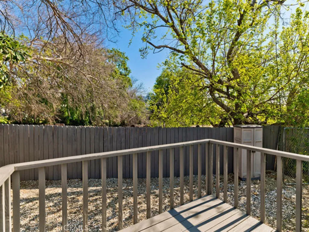 Additional image 17 of 242 W Elmwood Ave, Burbank, CA 91502