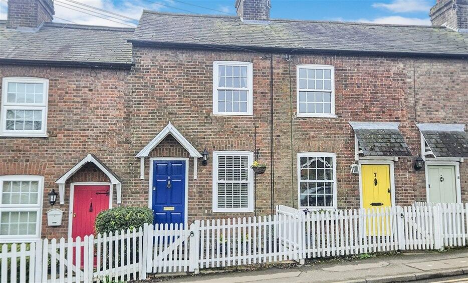 Amenbury Lane, Harpenden, AL5