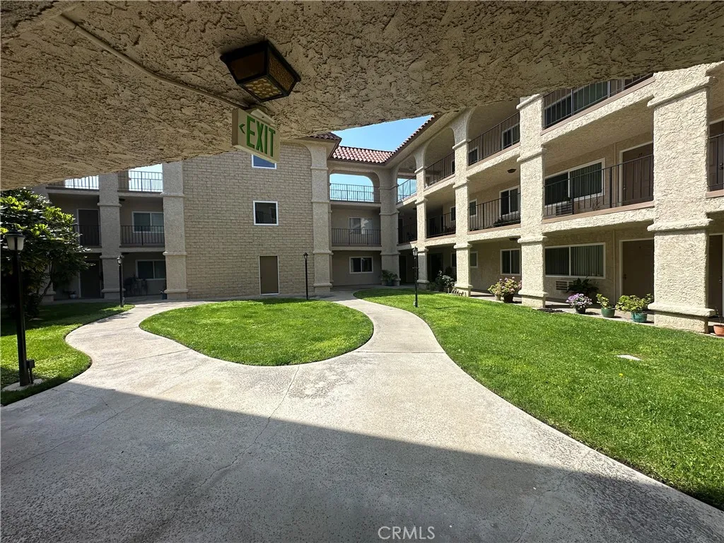 Additional image 73 of 3010 Montrose Ave Unit 17, Glendale, CA 91214