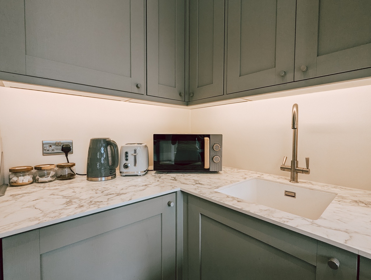 Additional image 15 of 2 Bed Flat, Warwick Way, SW1V, N1 7GU