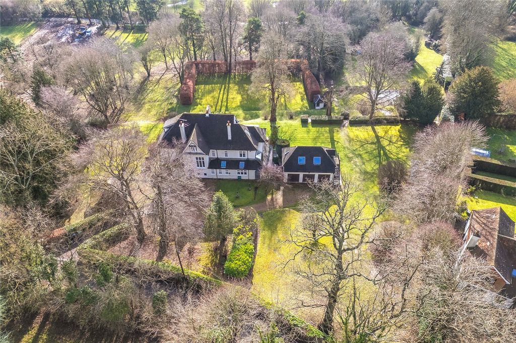 Additional image 16 of 9 bed detached house for saleGillotts Lane, Harpsden, Henley-On-Thames, Oxfordshire RG9