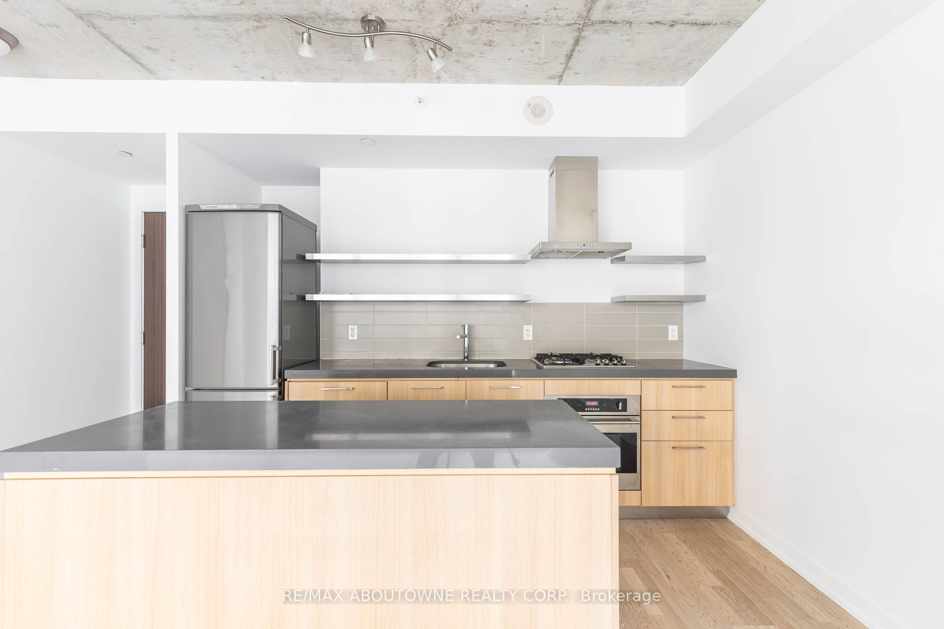 Additional image 5 of 326-560 King Street W, Toronto, ON, M5V 0L5