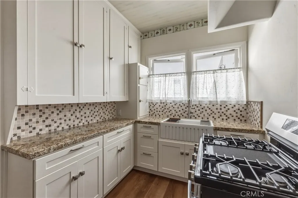 Additional image 54 of 1530 Miramar Dr Unit 5, Newport Beach, CA 92661