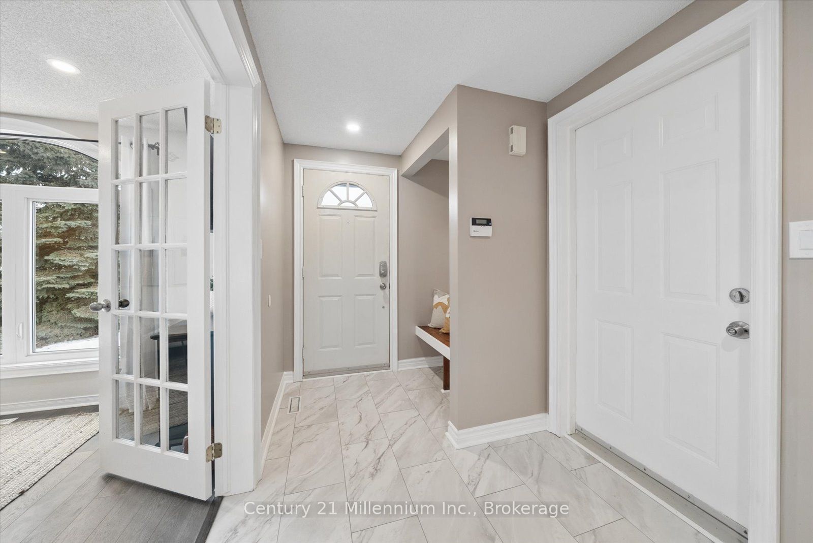 Additional image 5 of 49 Waddington Crescent, Barrie, ON, L4N 8C7