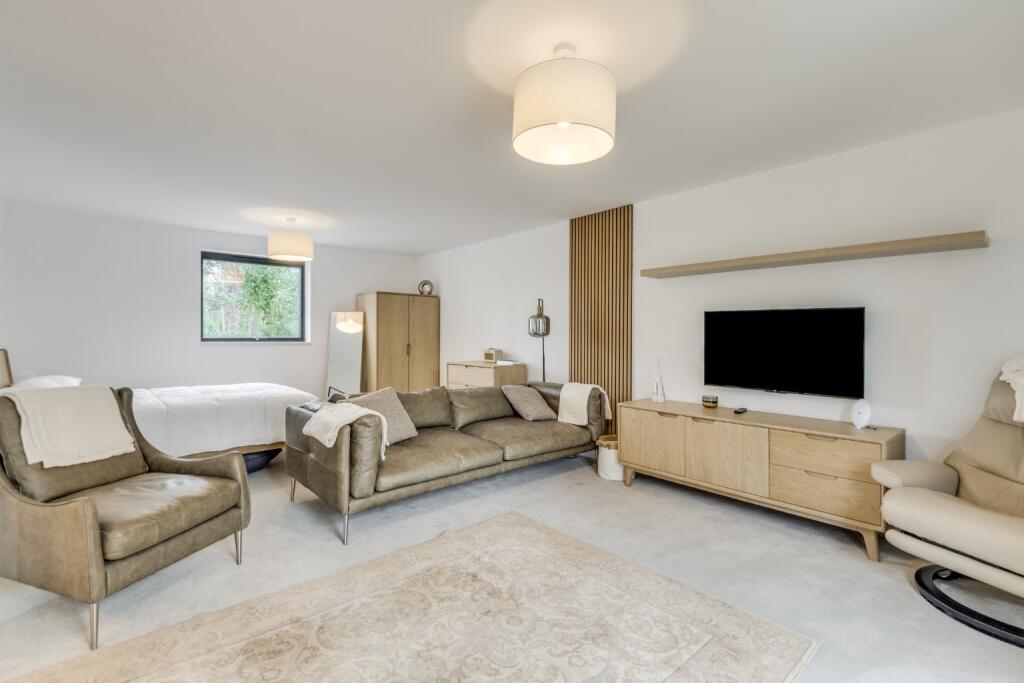 Additional image 21 of Vera Lane, Welwyn, Hertfordshire, AL6 0EW