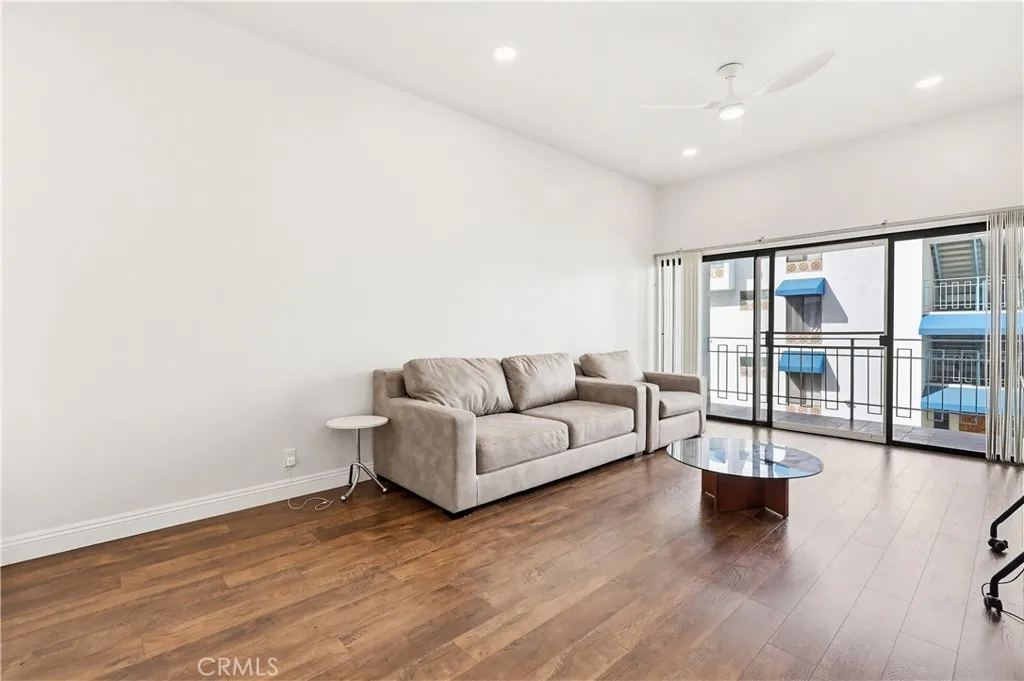 Additional image 29 of 8328 Regents Road Unit 1F, San Diego, CA 92122