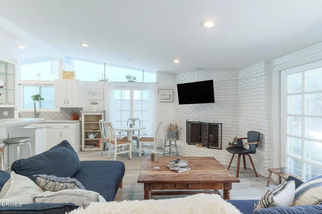 Additional image 40 of 1089 Belfast Lane, Ventura, CA 93001