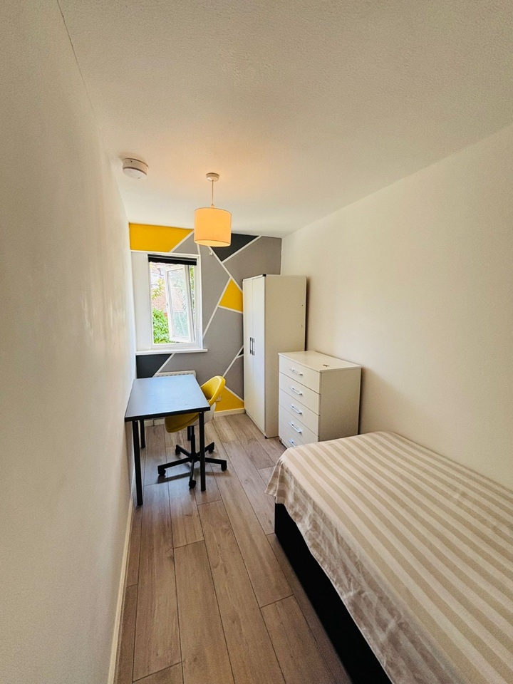 Additional image 8 of Room in a Shared Flat, Minerva Close, SW9, N1 7GU