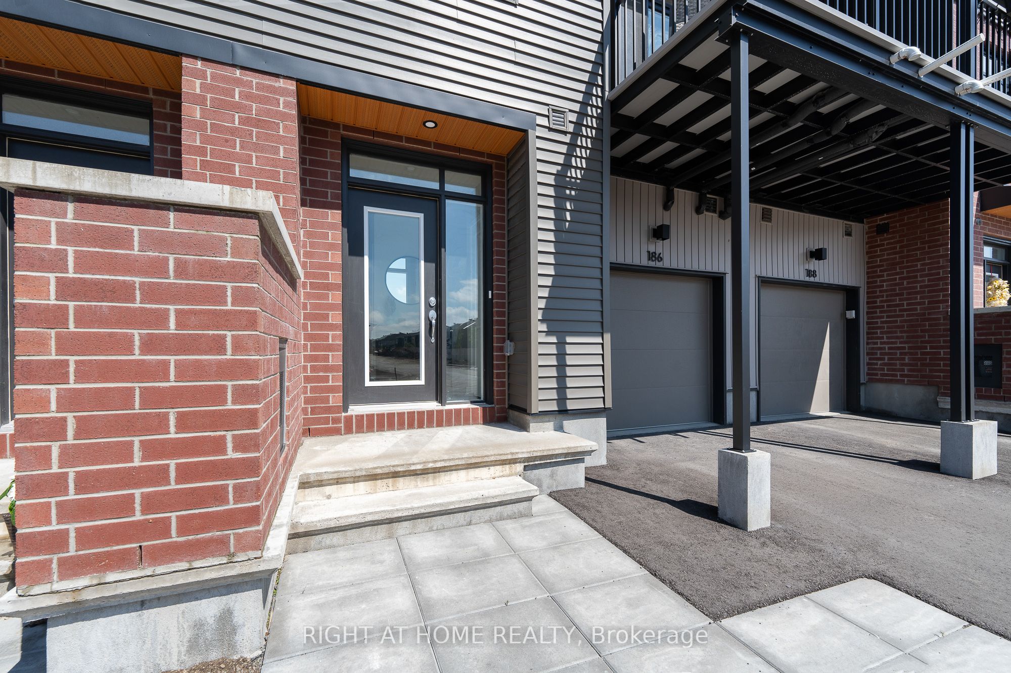 Additional image 2 of 186 Visor Private, Ottawa, ON, K2V 0S6
