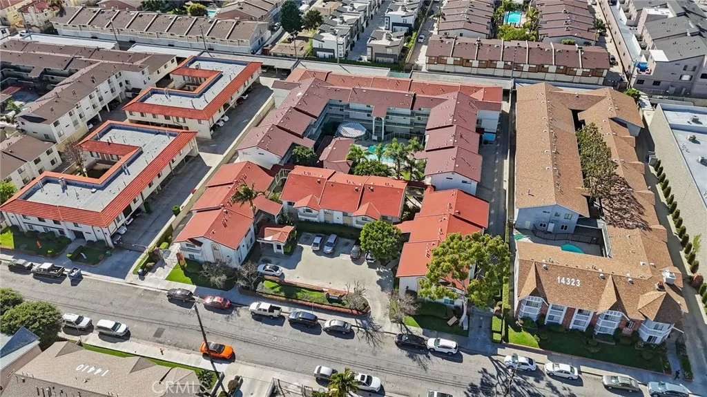 Additional image 2 of 14405 Cerise Avenue Unit 29, Hawthorne, CA 90250