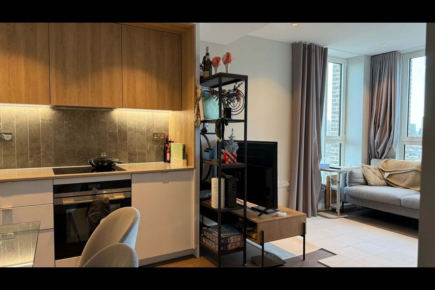 Additional image 3 of Studio Flat, Gasholder Place, SE11, N1 7GU