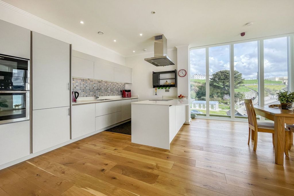 Additional image 5 of 3 bed flat for saleRivage, The Hoe, Plymouth, Devon PL1