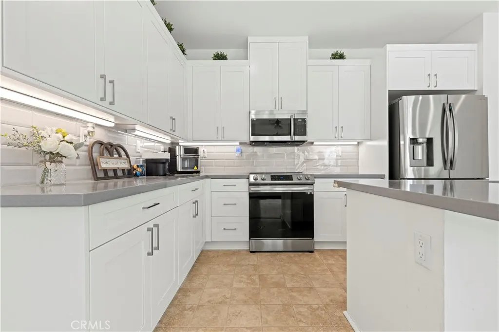 Additional image 53 of 1544 W Plaza Del Amo, Torrance, CA 90501