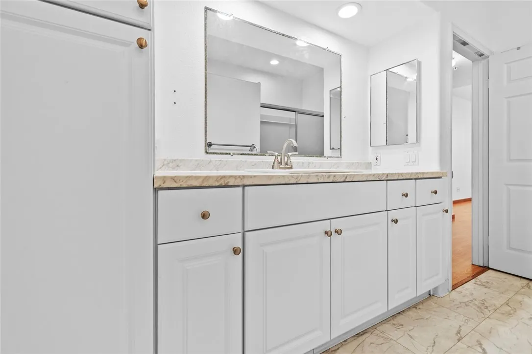 Additional image 71 of 16940 Chatsworth Unit 208, Granada Hills, CA 91344