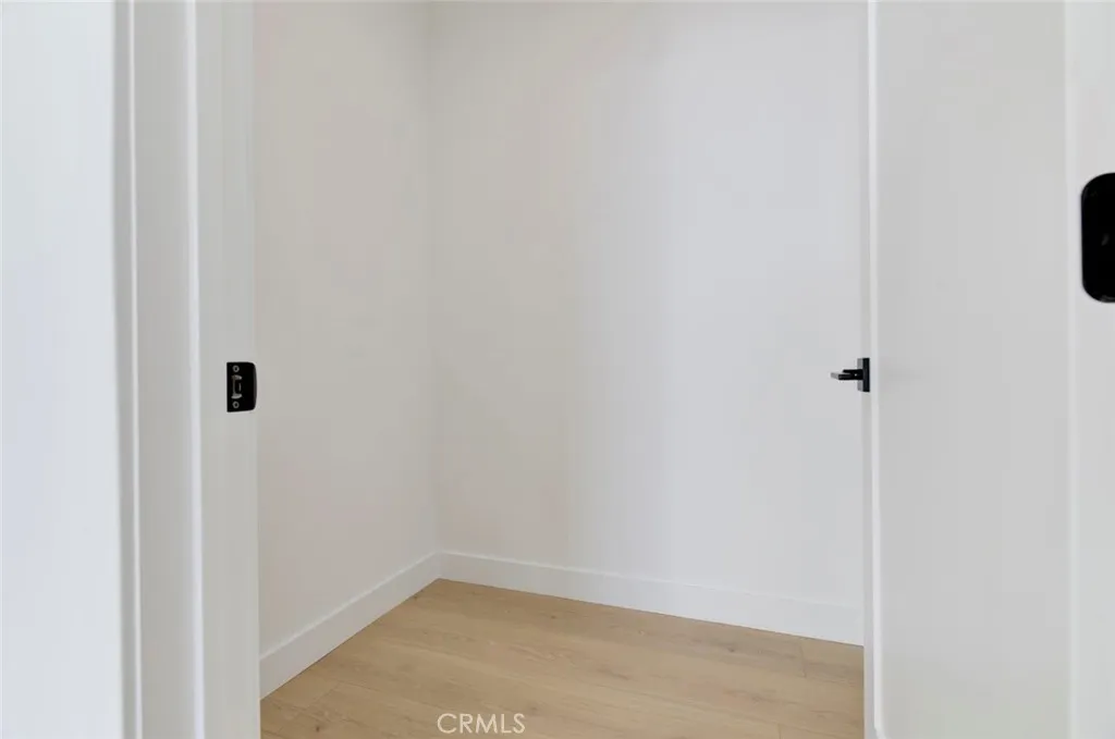 Additional image 43 of 2240 N Keystone, Burbank, CA 91504