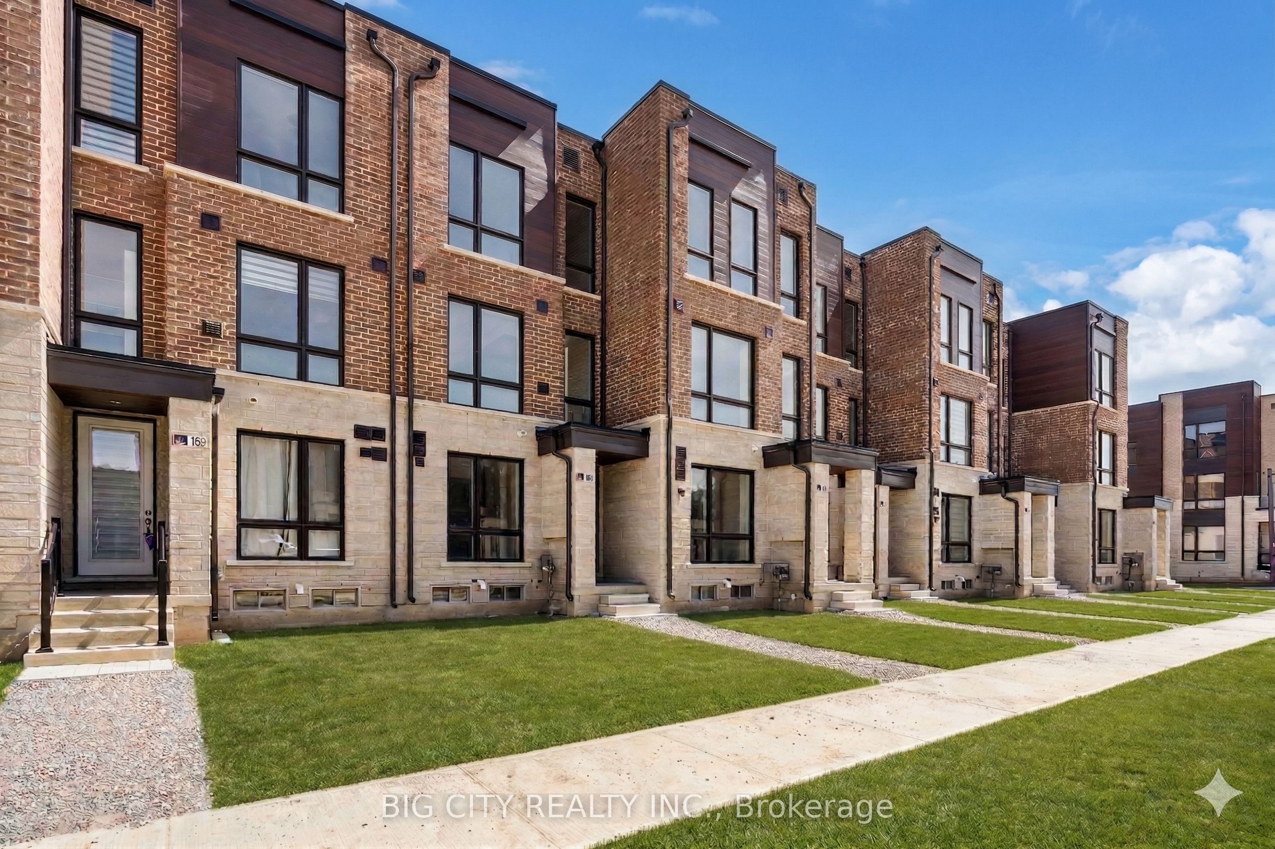 101 Stauffer Crescent, Markham, ON, L6B 1R1
