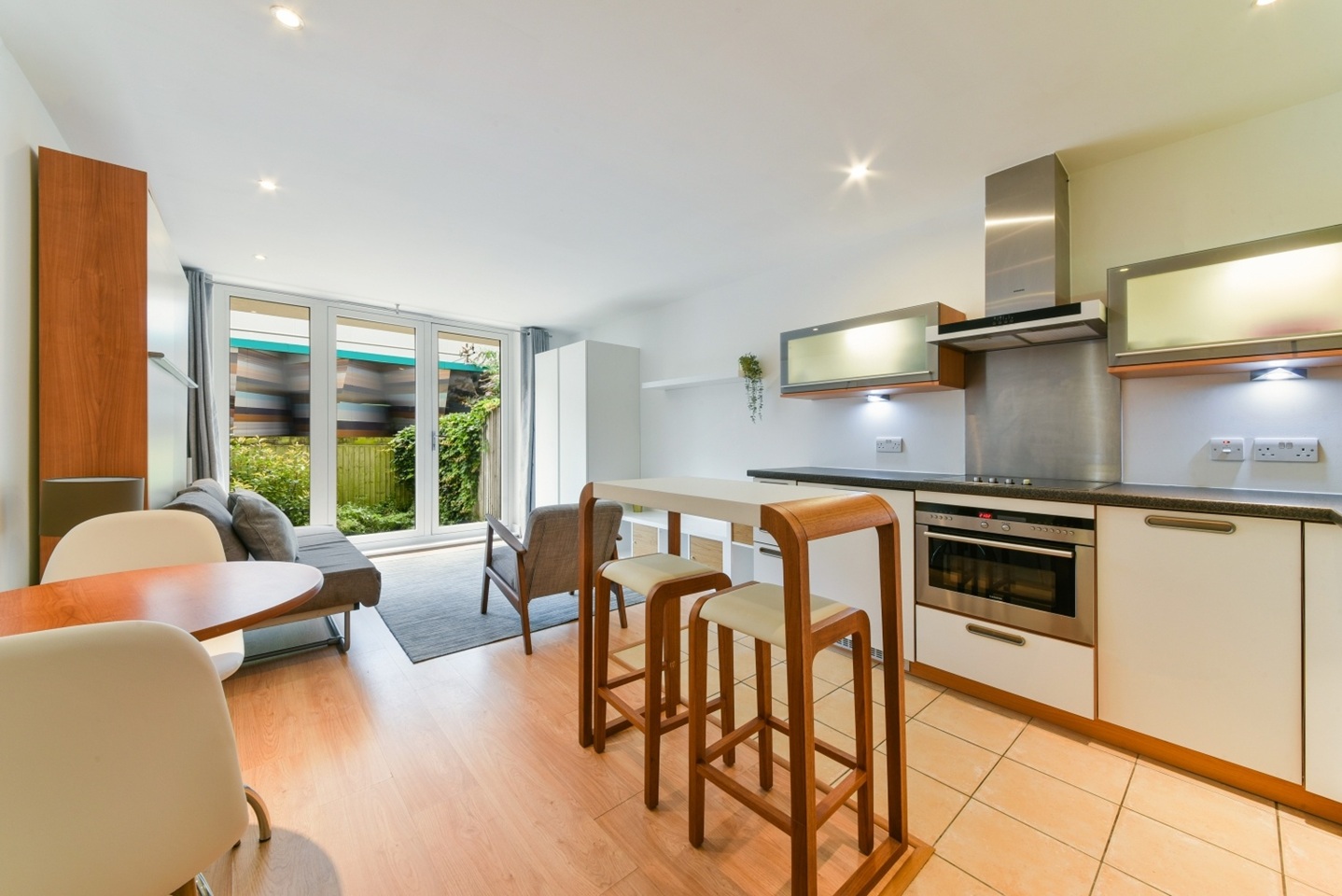 Additional image 3 of Studio Flat, Axis Court, SE16, N1 7GU