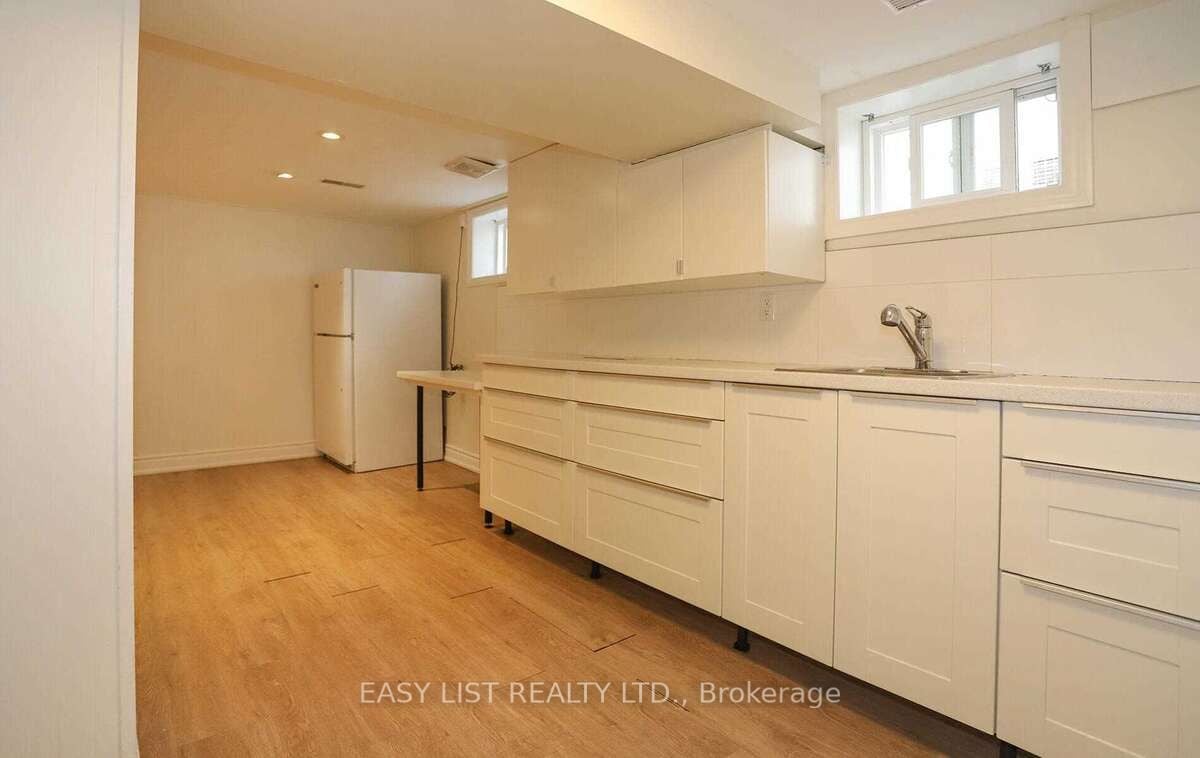 Additional image 6 of 35 Anndale Drive, Toronto, ON, M2N 2W9