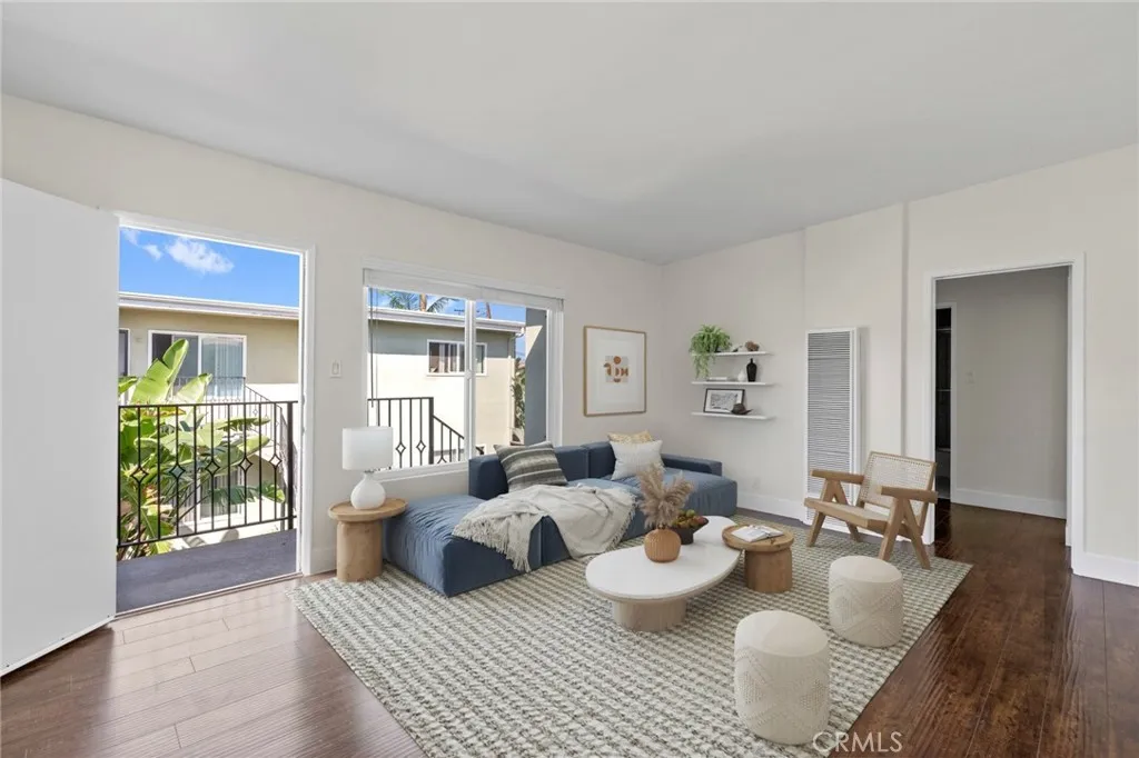 Additional image 4 of 271 16th Pl Unit D, Costa Mesa, CA 92627