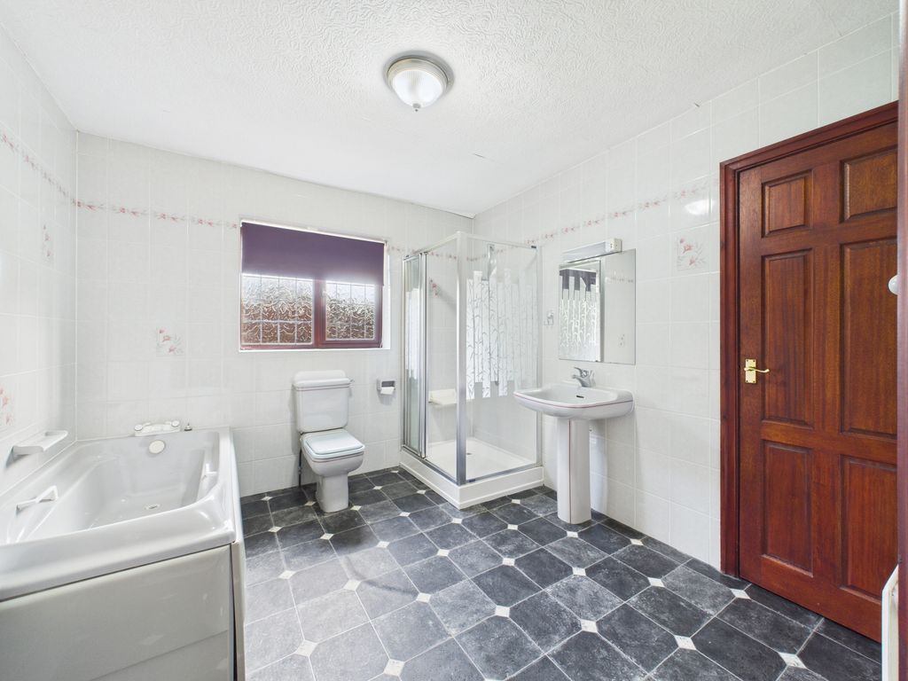 Additional image 20 of 3 bed flat for saleLancaster Road, Out Rawcliffe, Preston PR3