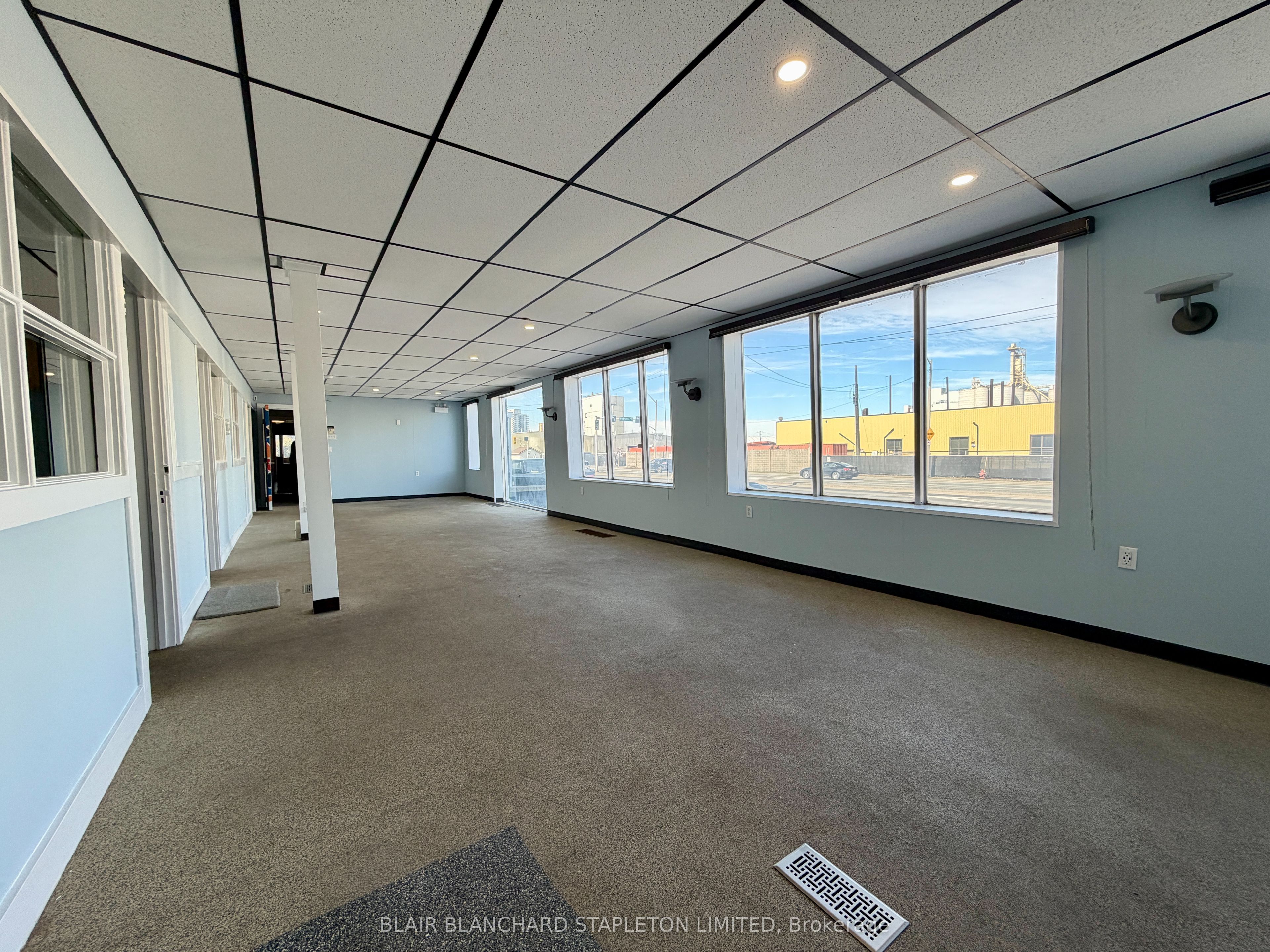 Additional image 4 of 2-260 Burlington Street E, Hamilton, ON, L8L 4H4