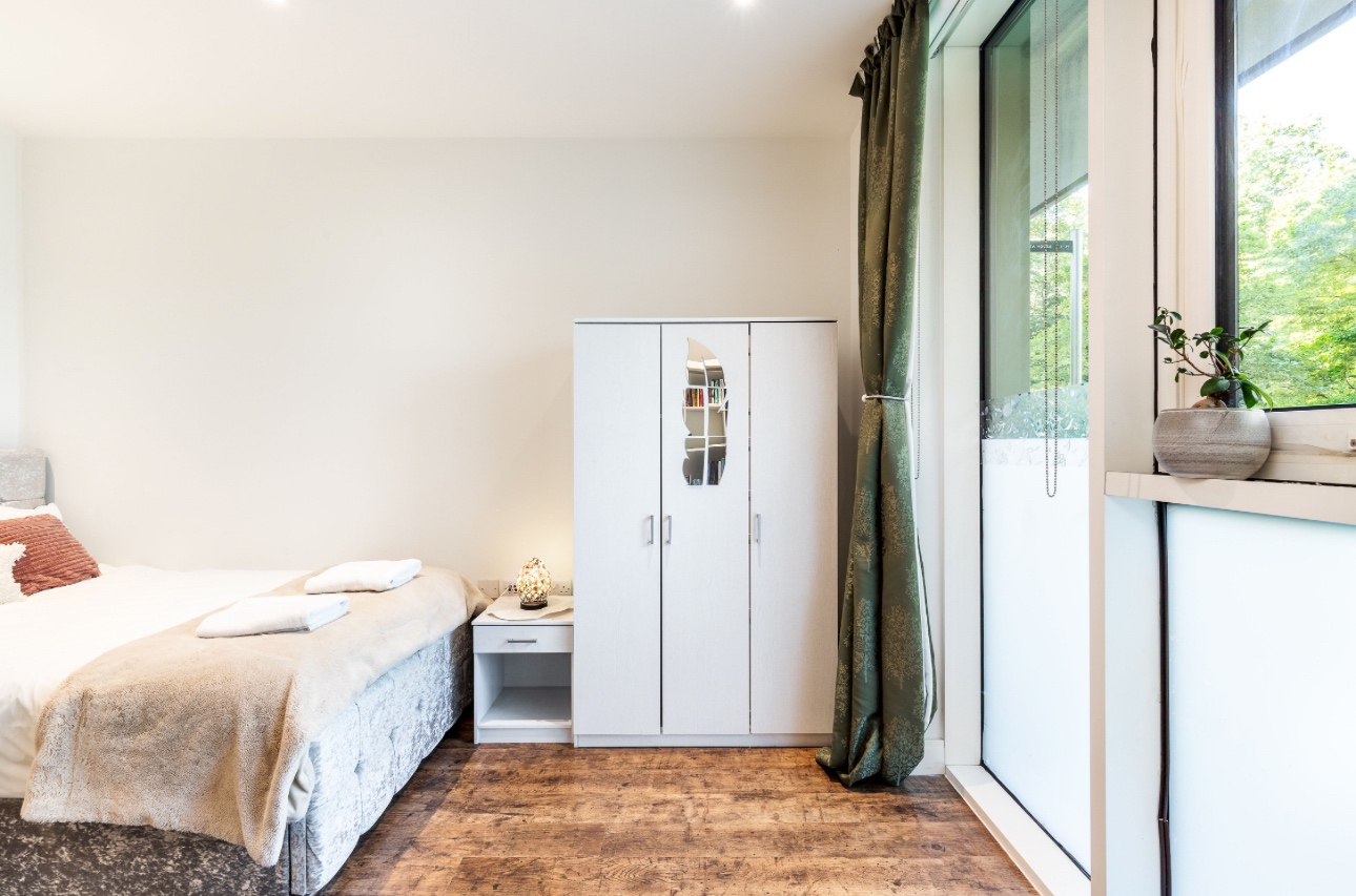 Additional image 7 of 3 Bed Flat, Valetta House, SW11, N1 7GU