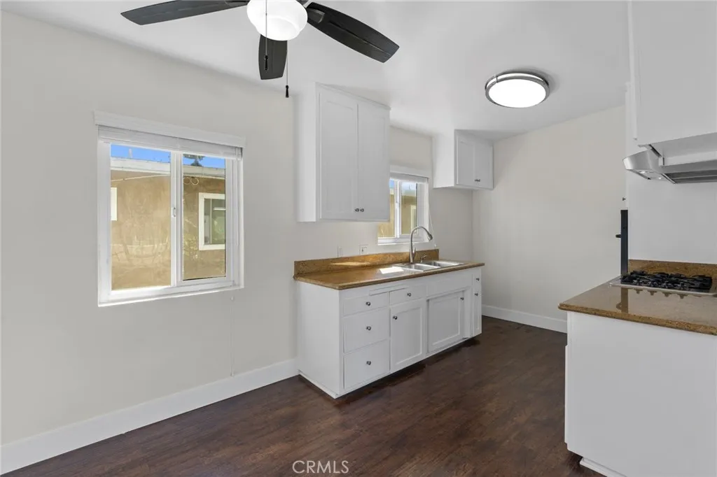 Additional image 28 of 271 16th Pl Unit D, Costa Mesa, CA 92627