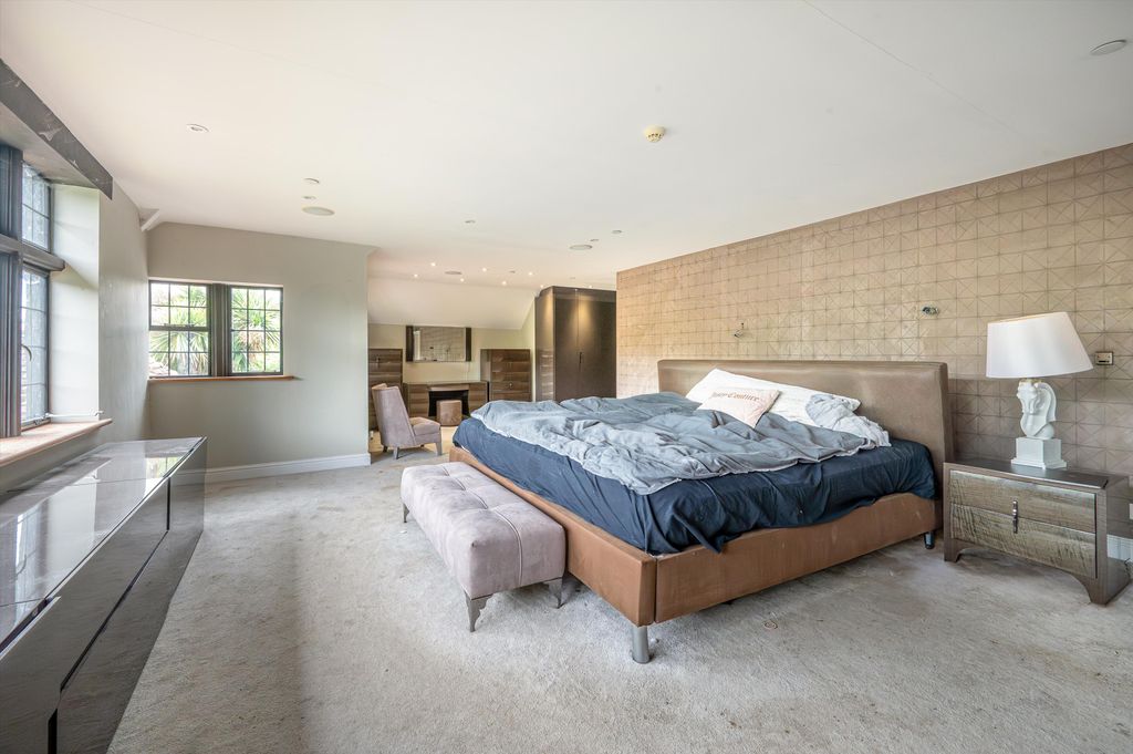 Additional image 7 of 6 bed detached house for saleBolney Road, Lower Shiplake, Henley-On-Thames, Oxfordshire RG9